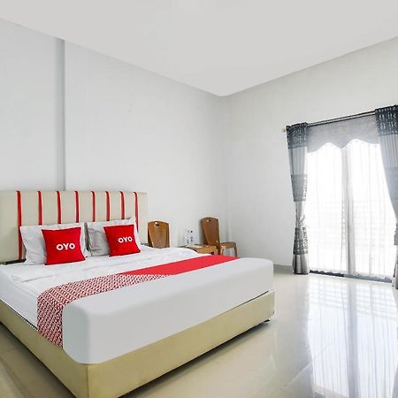 Oyo 2246 Anjung Bang Oking Hotel & Resort Pasarpulaupisang Экстерьер фото