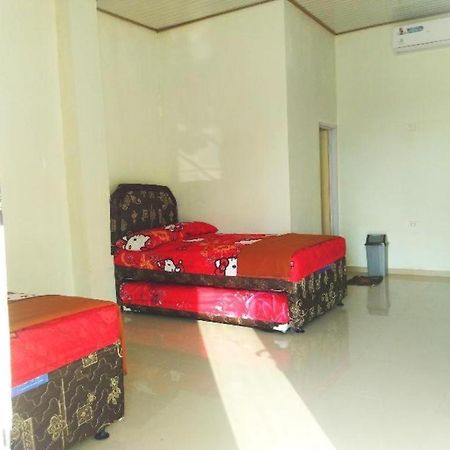 Oyo 2246 Anjung Bang Oking Hotel & Resort Pasarpulaupisang Экстерьер фото