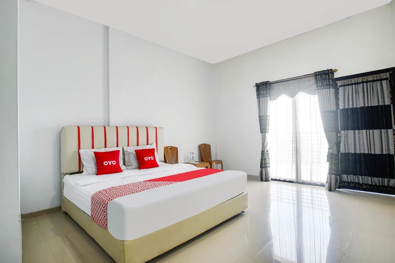 Oyo 2246 Anjung Bang Oking Hotel & Resort Pasarpulaupisang Экстерьер фото